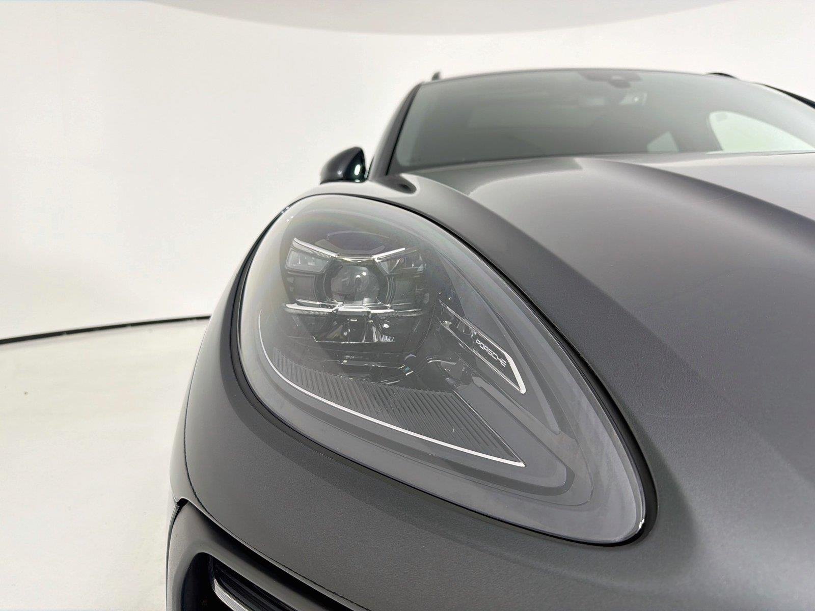 Used 2023 Volcano Grey Metallic Porsche  image 13
