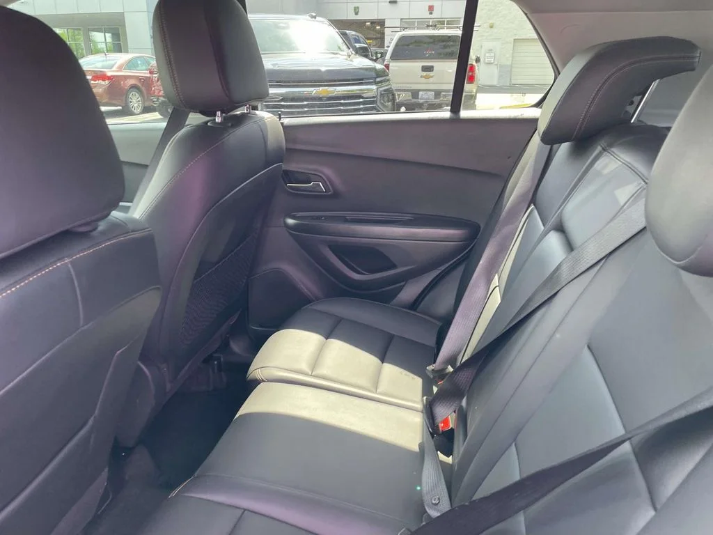 Used 2021 Mosaic Black Metallic Chevrolet LT image 15