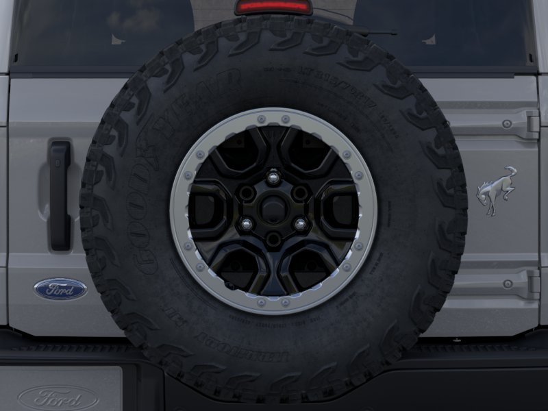 New 2026 Avalanche Gray Ford Badlands® image 24