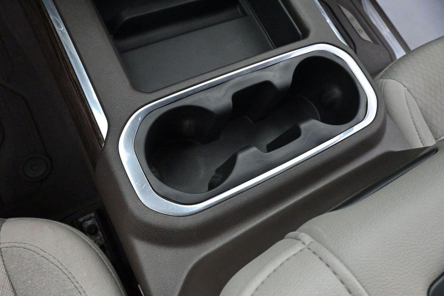 Used 2020 Summit White GMC Elevation image 25