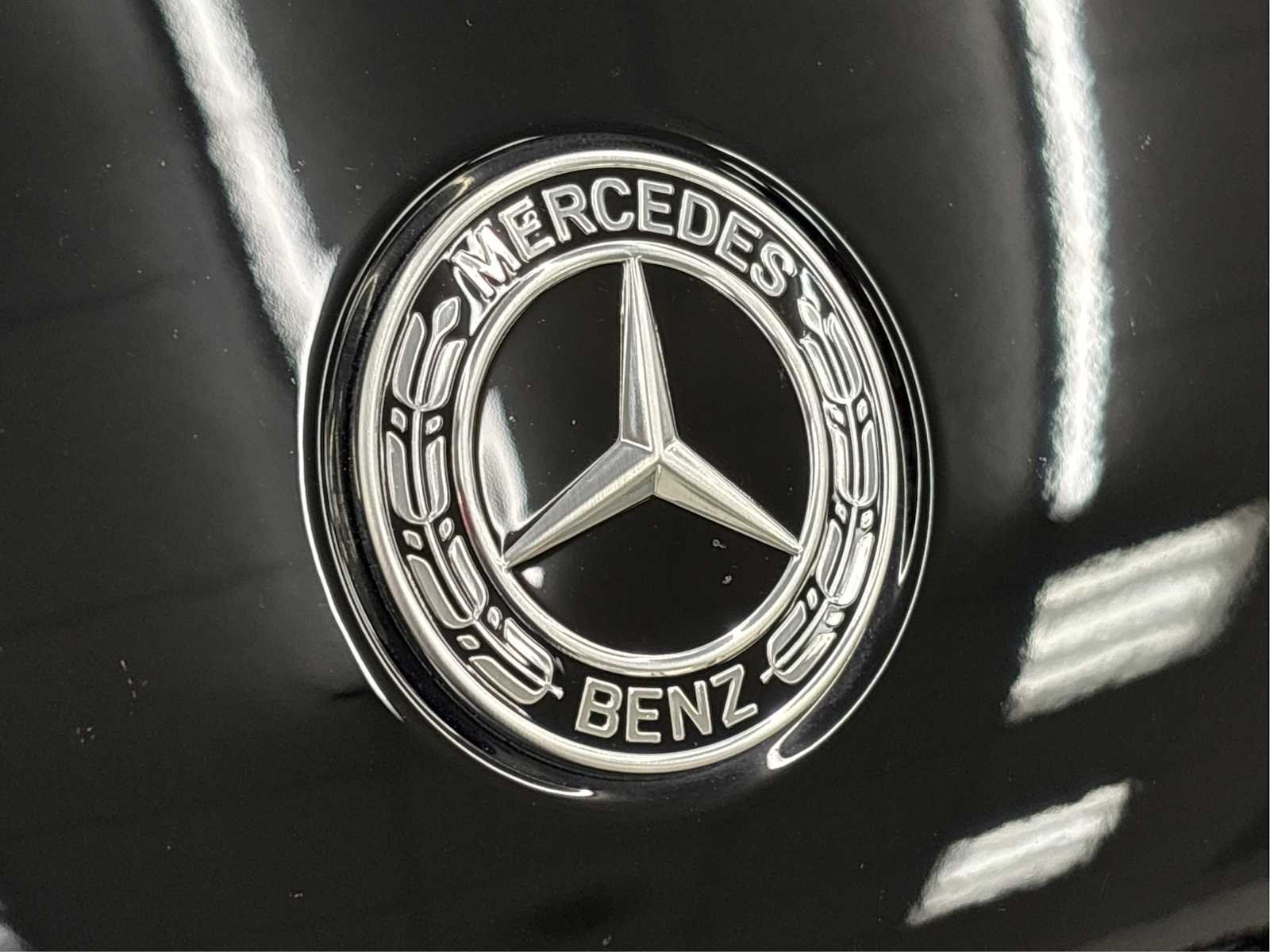 New 2026 Black Mercedes-Benz GLC 300 image 15