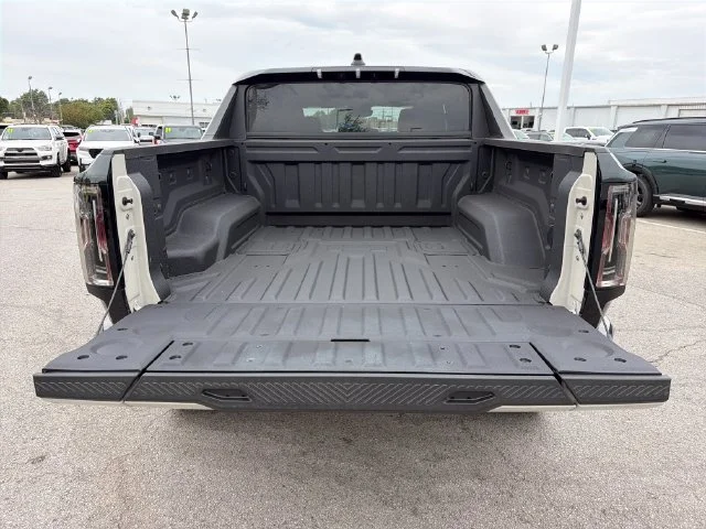 2026 GMC HUMMER EV 2X - Photo 24