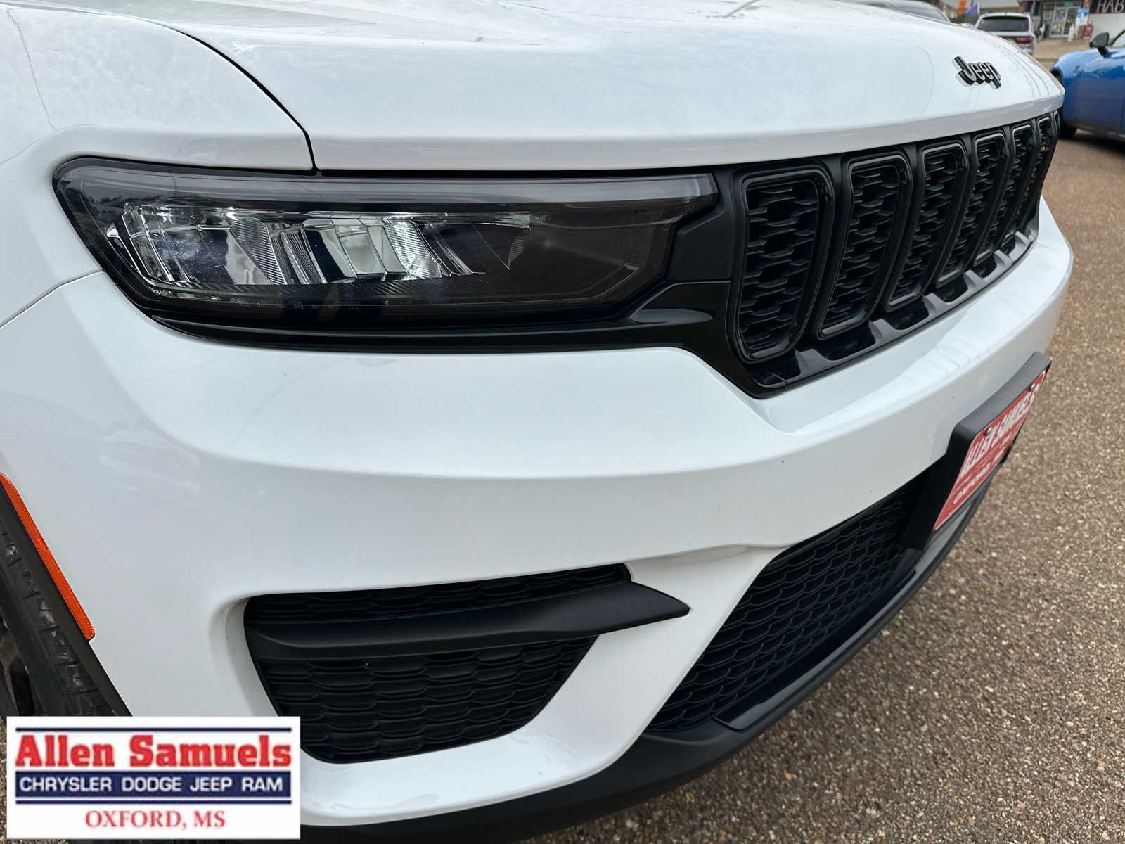 Certified Used 2025 Bright White Clearcoat Jeep Altitude image 47