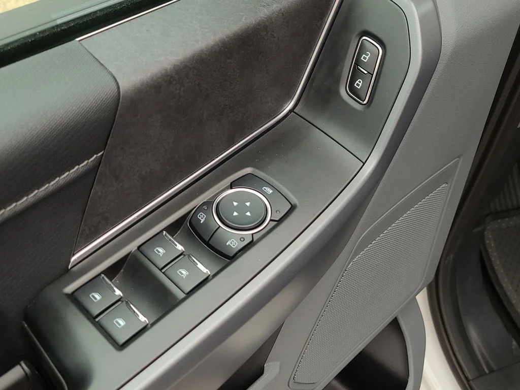 Used 2025 White Ford XLT image 20