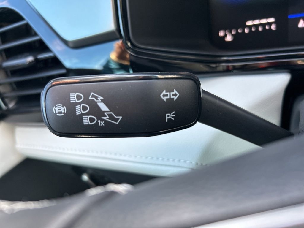 New 2026 Black Volkswagen 1.5T S image 27