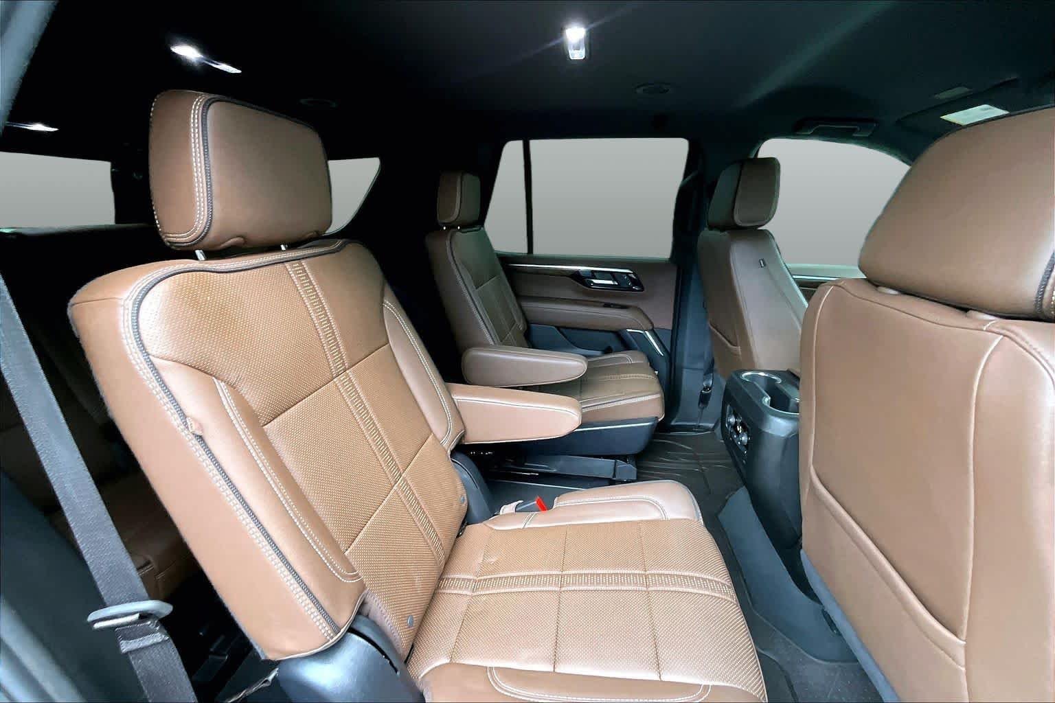 Used 2025 Lakeshore Blue Metallic Chevrolet High Country image 20