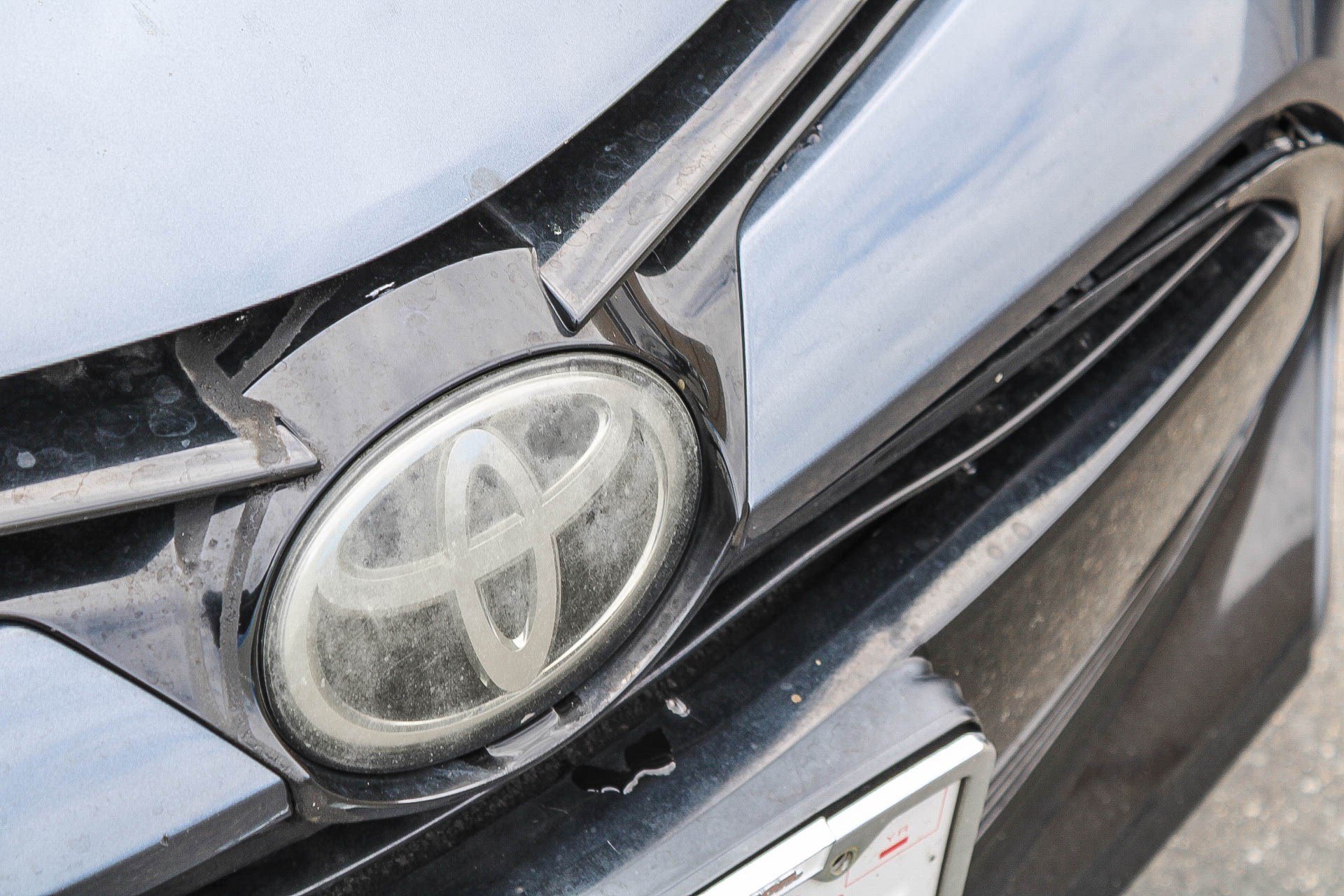 Certified Used 2017 Slate Metallic Toyota LE image 5