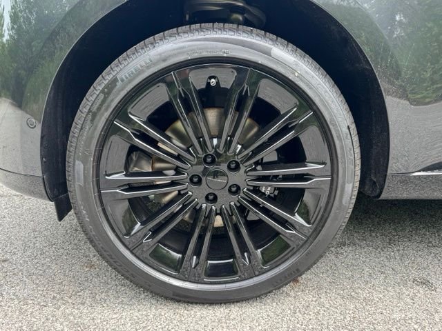 New 2026 Carpathian Grey LAND ROVER SE image 2