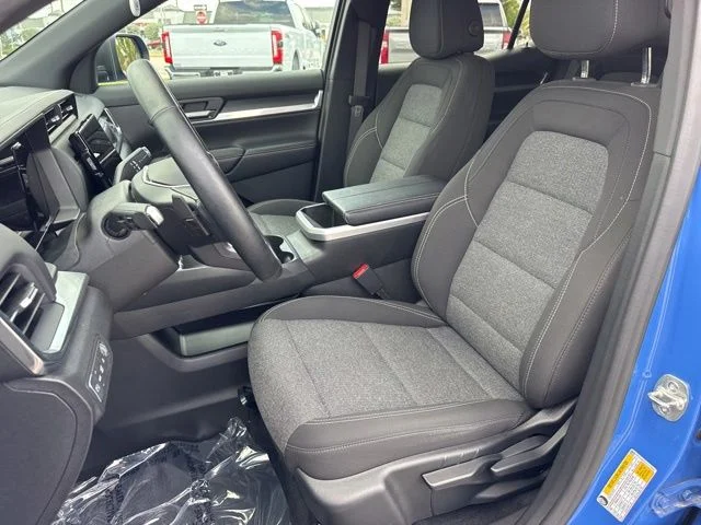 Used 2026  GMC Elevation image 17