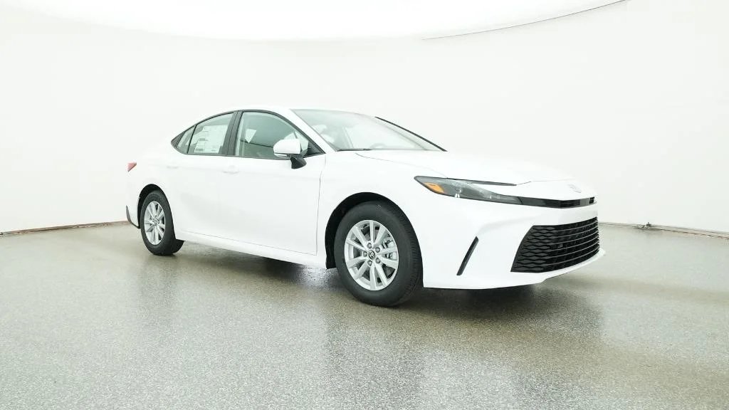 New 2026 Ice Cap Toyota LE image 24