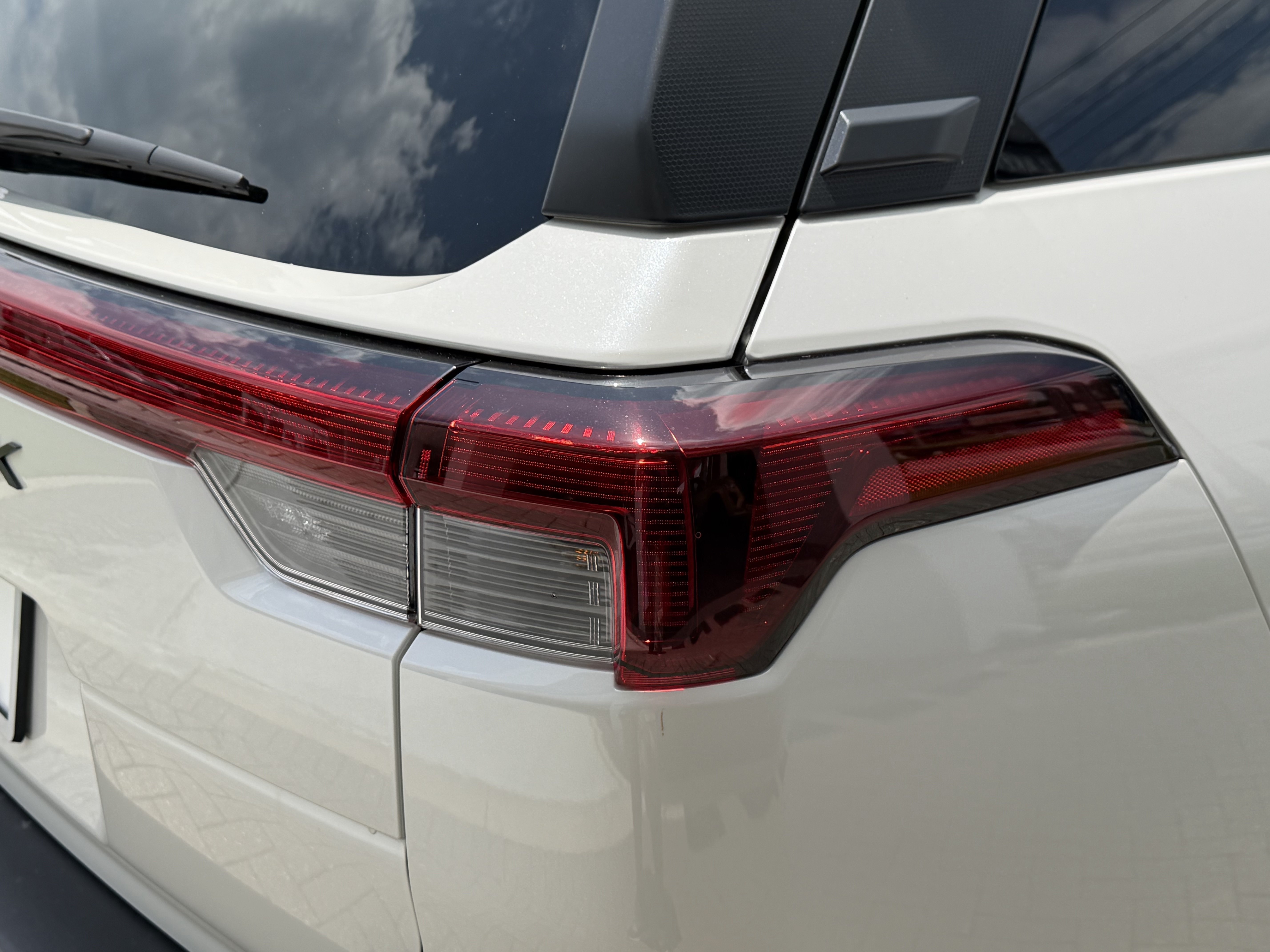 New 2026 CRYSTAL WHITE PEARL Subaru Premium image 11