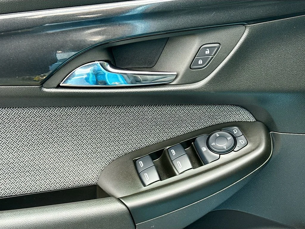 Used 2025 Marina Blue Chevrolet LT image 21