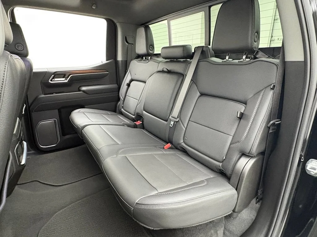 Used 2024 Onyx Black GMC Denali image 41