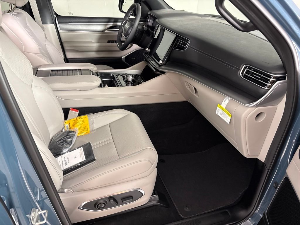 New 2026 Steel Blue Exterior Paint Jeep  image 18