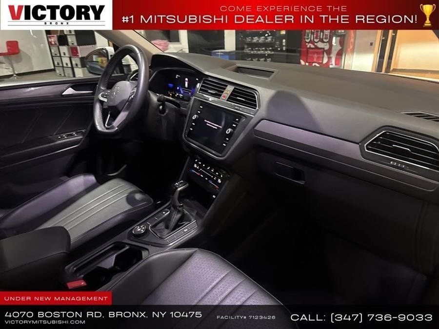 Used 2023 White Volkswagen 2.0T SE image 14