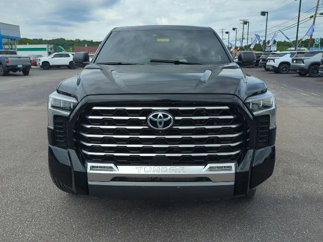 Used 2023  Toyota Capstone Hybrid image 4