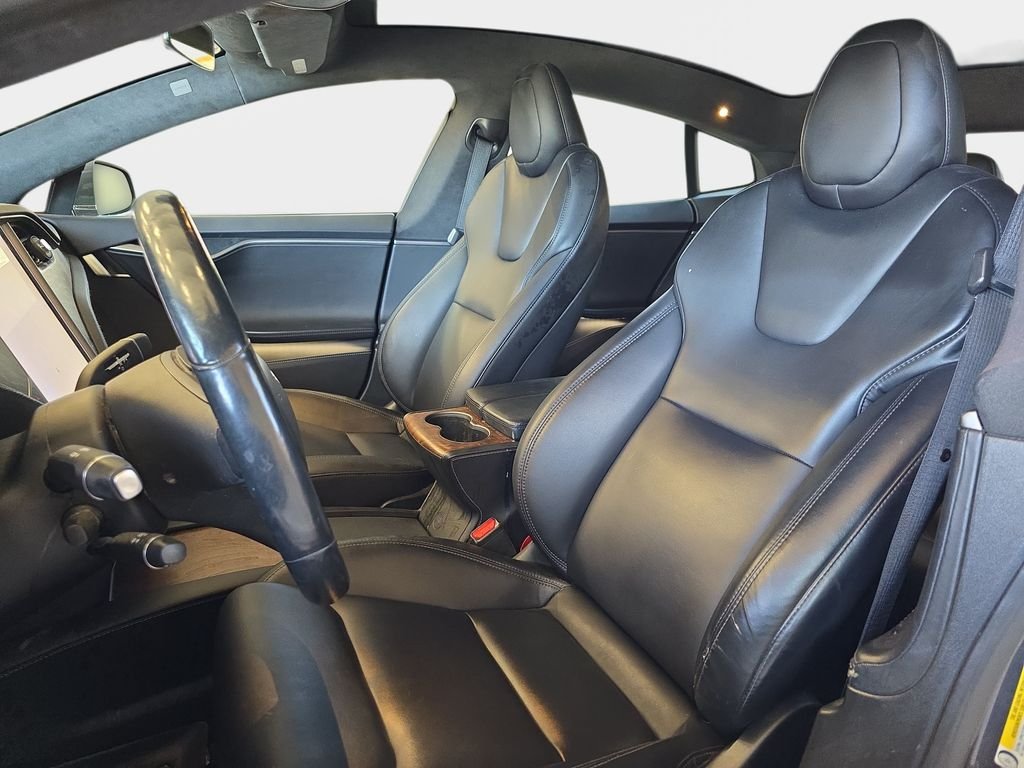 Used 2021  Tesla Long Range image 16
