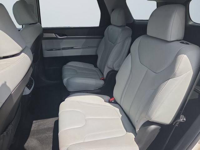 Used 2020 Hyper White Hyundai SEL image 13