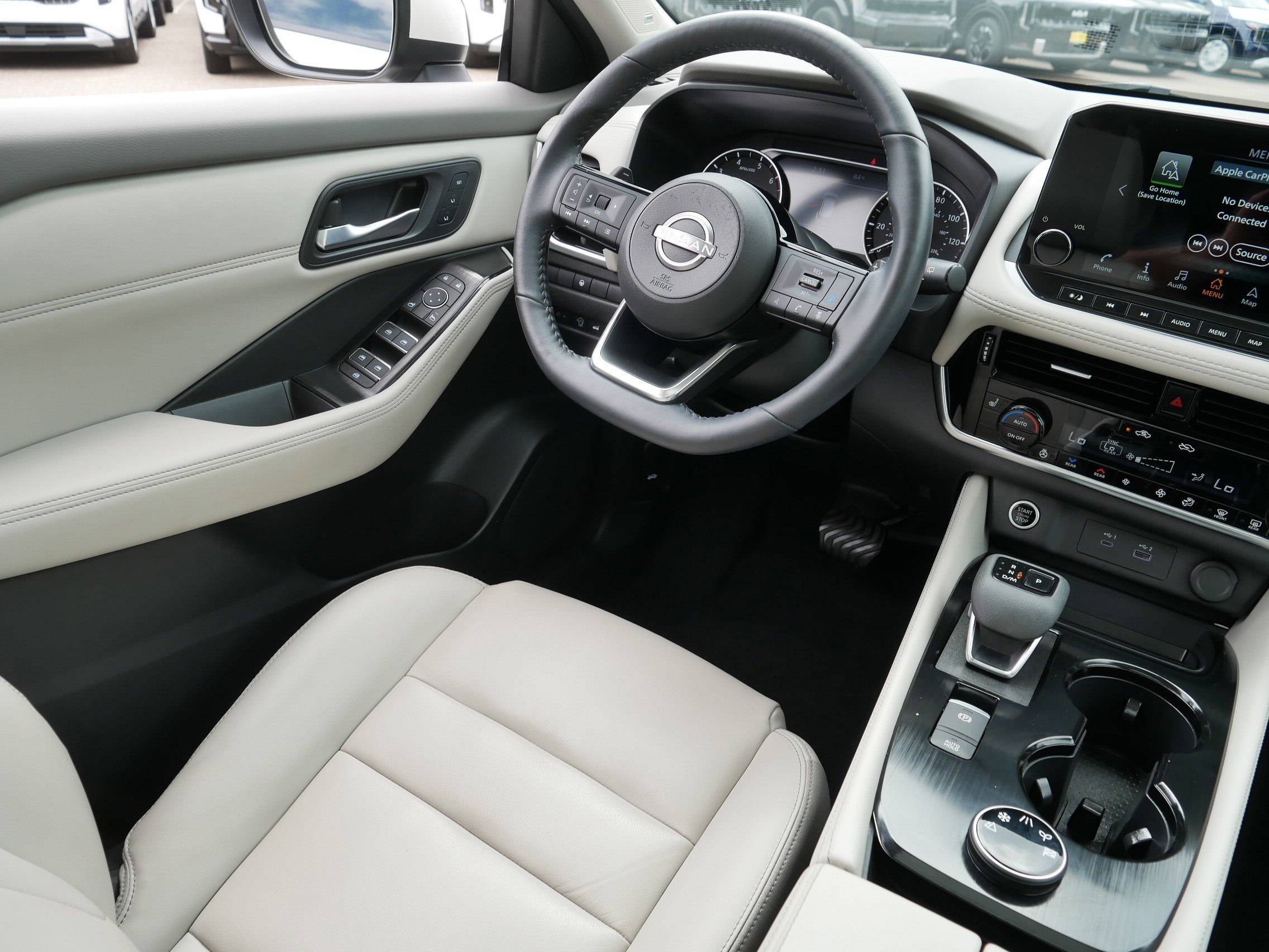 Certified Used 2023 Pearl White Tricoat Nissan SL image 9