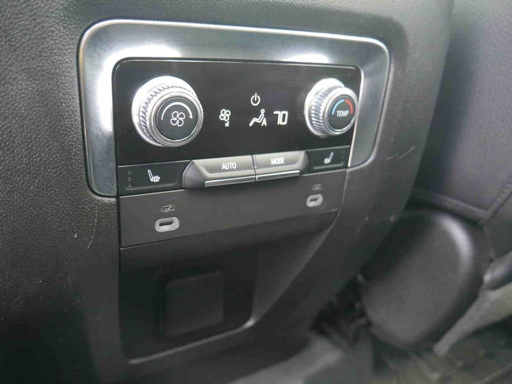 Used 2024  GMC Denali image 16