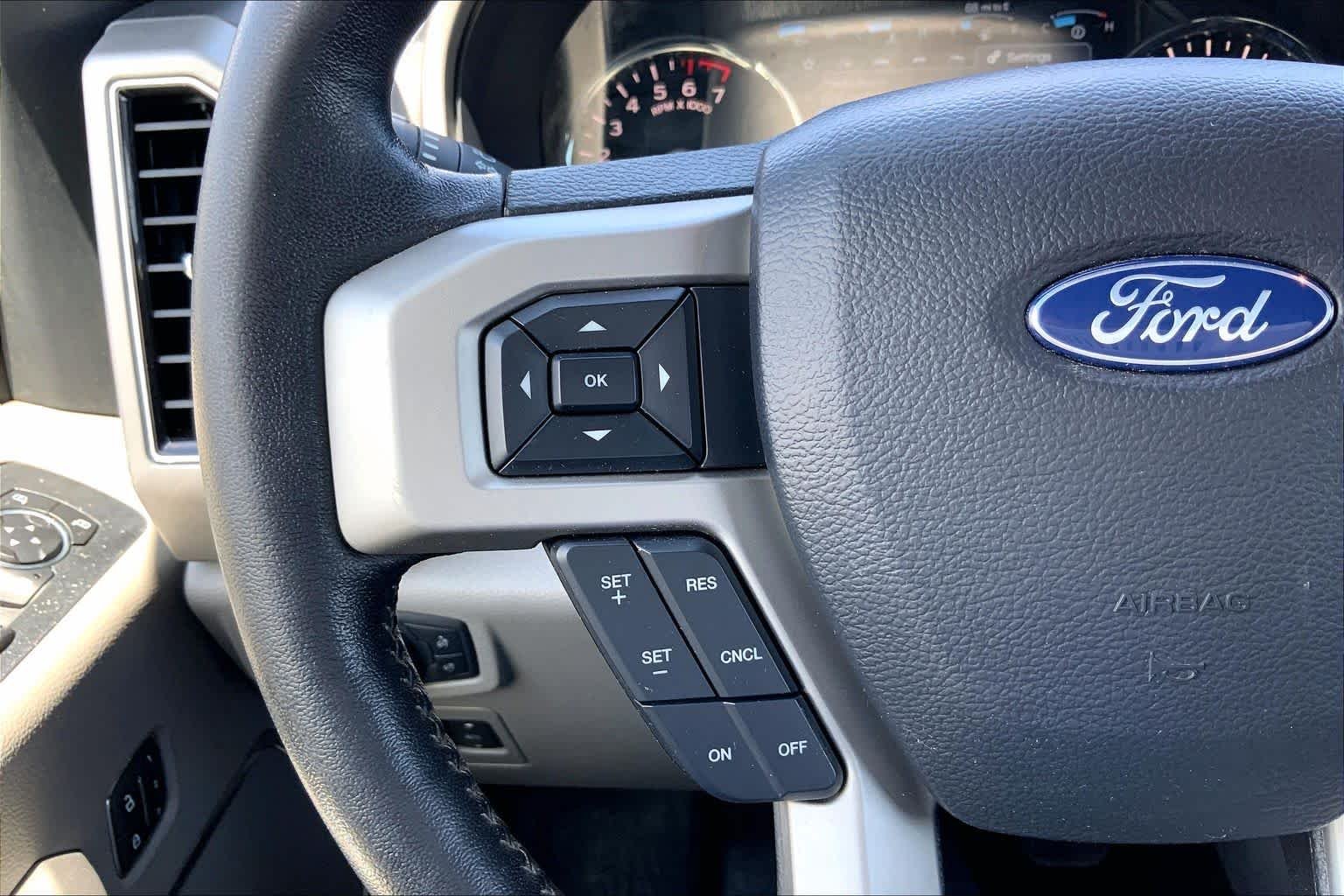 Certified Used 2019 Magnetic Metallic Ford LARIAT image 23