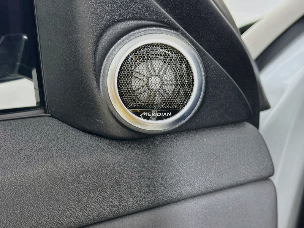 Used 2026 Gray Land Rover S image 19