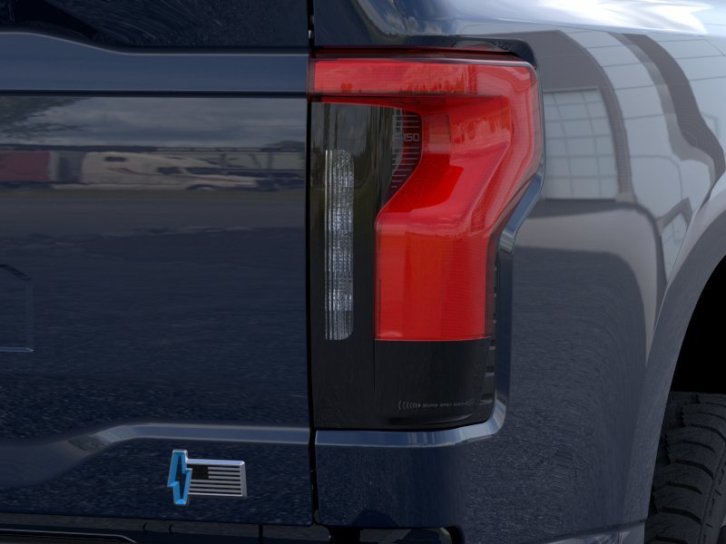 2025 Ford F-150 Lightning Flash - Photo 21