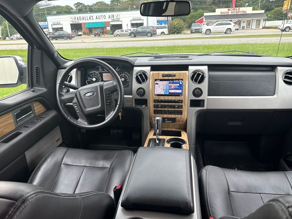 Used 2011 White Ford Lariat image 7
