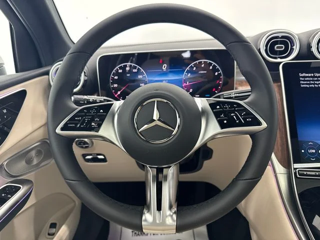 New 2027 White Mercedes-Benz GLC 300 image 25