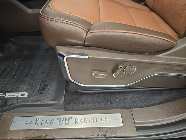 New 2026 Agate Black Metallic Ford King Ranch® image 45