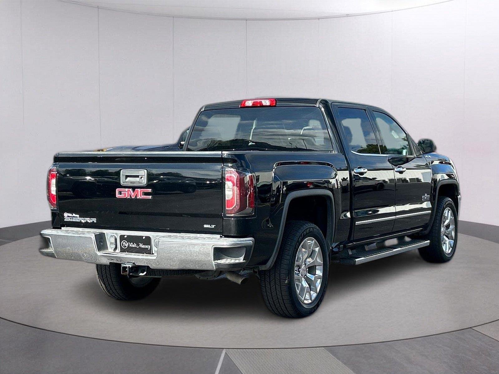 Used 2018 ONYX BLACK GMC SLT image 7