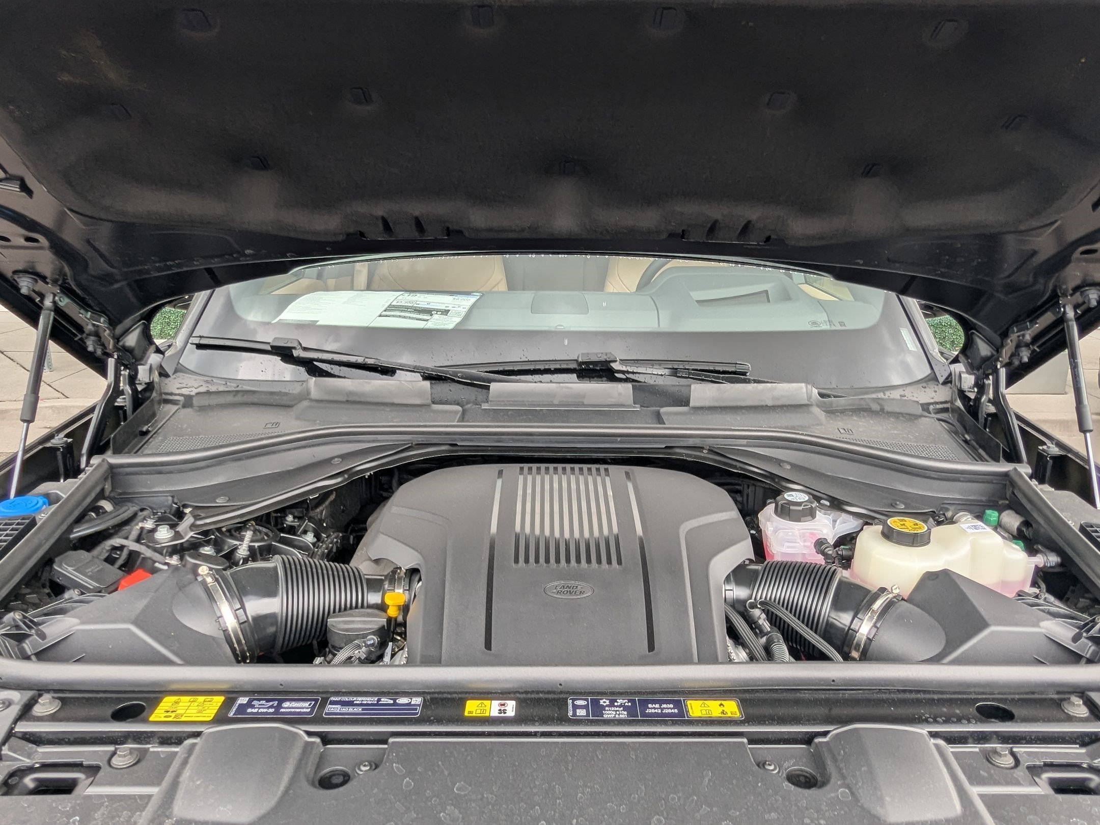 New 2026 Santorini Black Land Rover P530 SE image 34