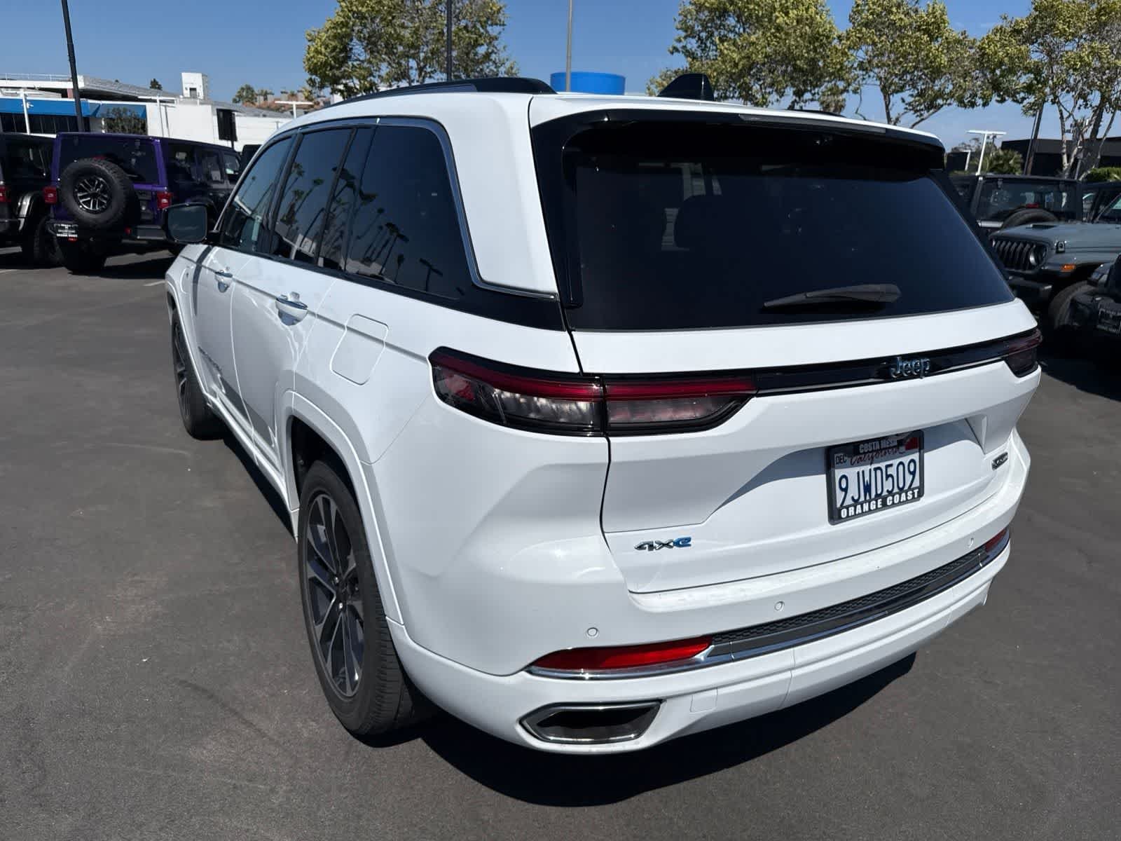 Used 2023 Bright White Clearcoat Jeep Overland image 23