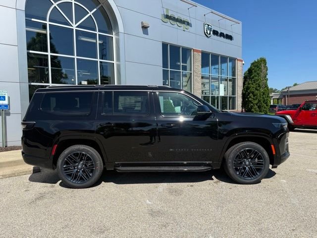 New 2026 High Gloss Black Exterior Paint Jeep Limited Reserve image 8