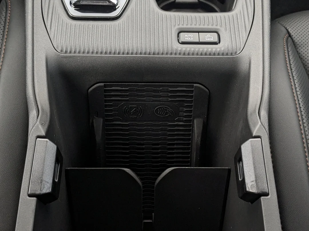 New 2026 Black Jeep Overland - - 4x4 - Surround View - Ventilated Seats - Remote Start & More! image 29