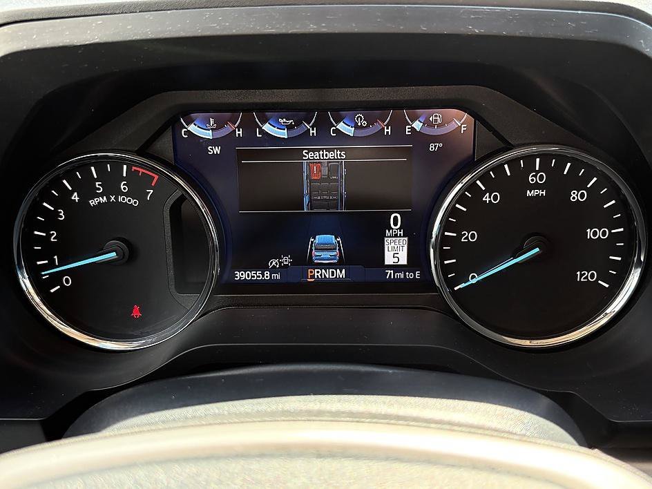 Used 2024 Gray Metallic Ford XLT image 21