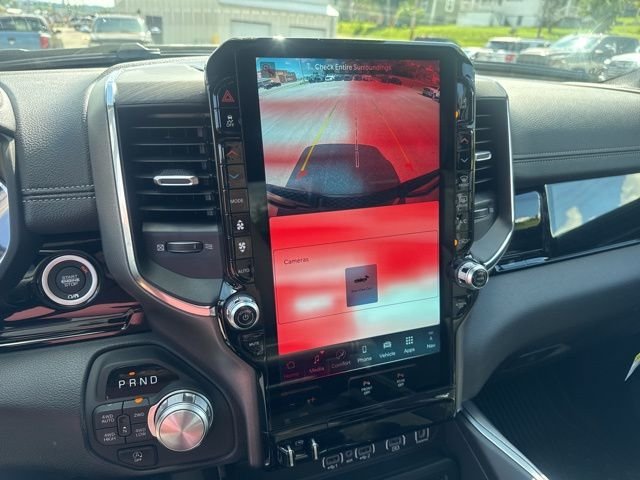 2026 RAM 1500 Laramie - Photo 15