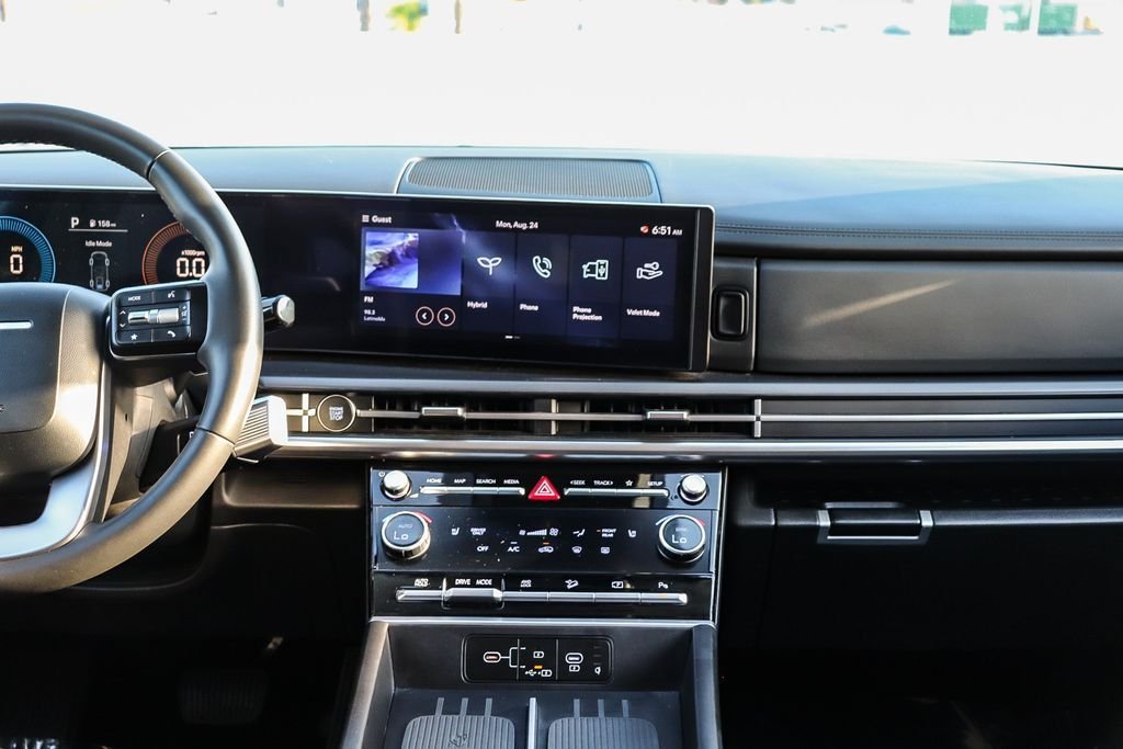Used 2025 White Hyundai SEL image 14