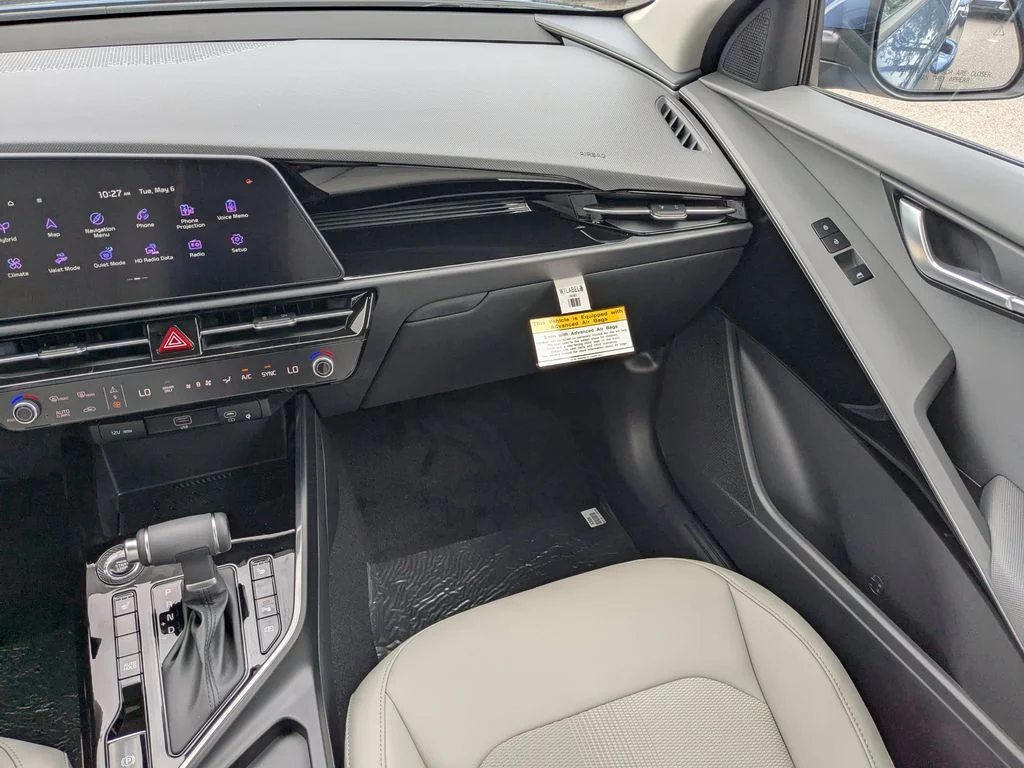 2025 Kia Niro EX - Photo 16