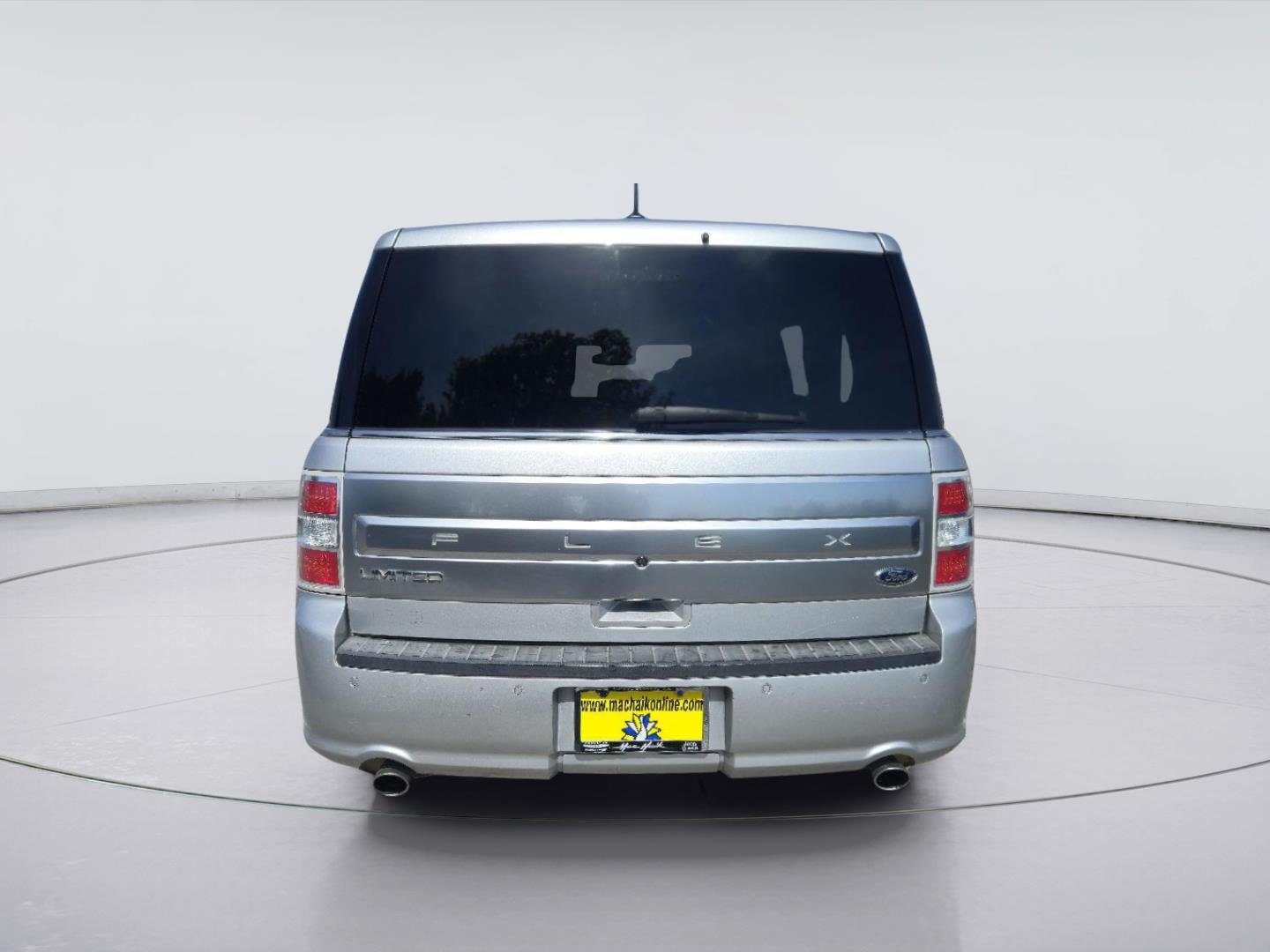 Used 2018 Ingot Silver Ford Limited image 4