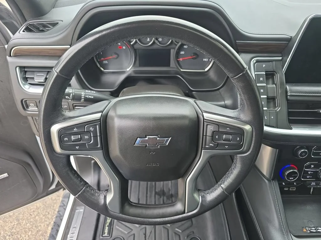 Certified Used 2021 SUMMIT WHITE Chevrolet Z71 image 11