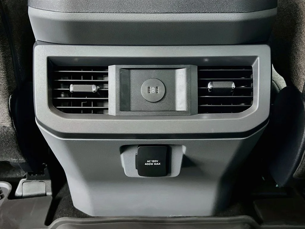 New 2027 Carbonized Gray Metallic Ford XLT image 30