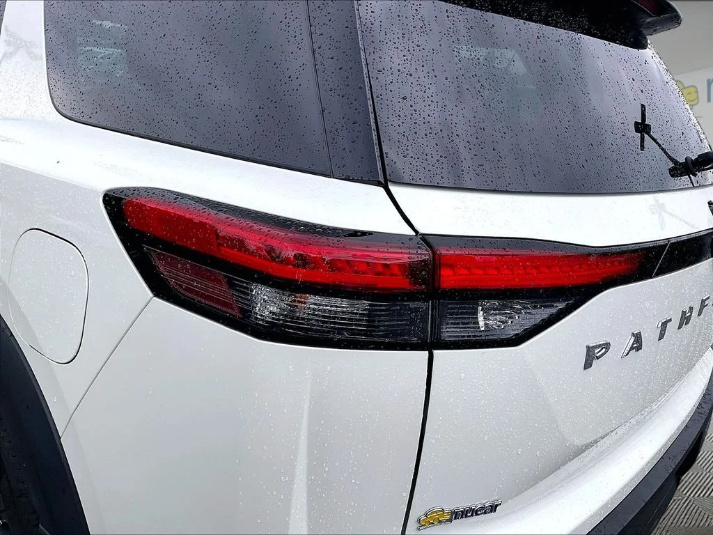 Used 2023 Pearl White Tricoat Nissan SV image 32