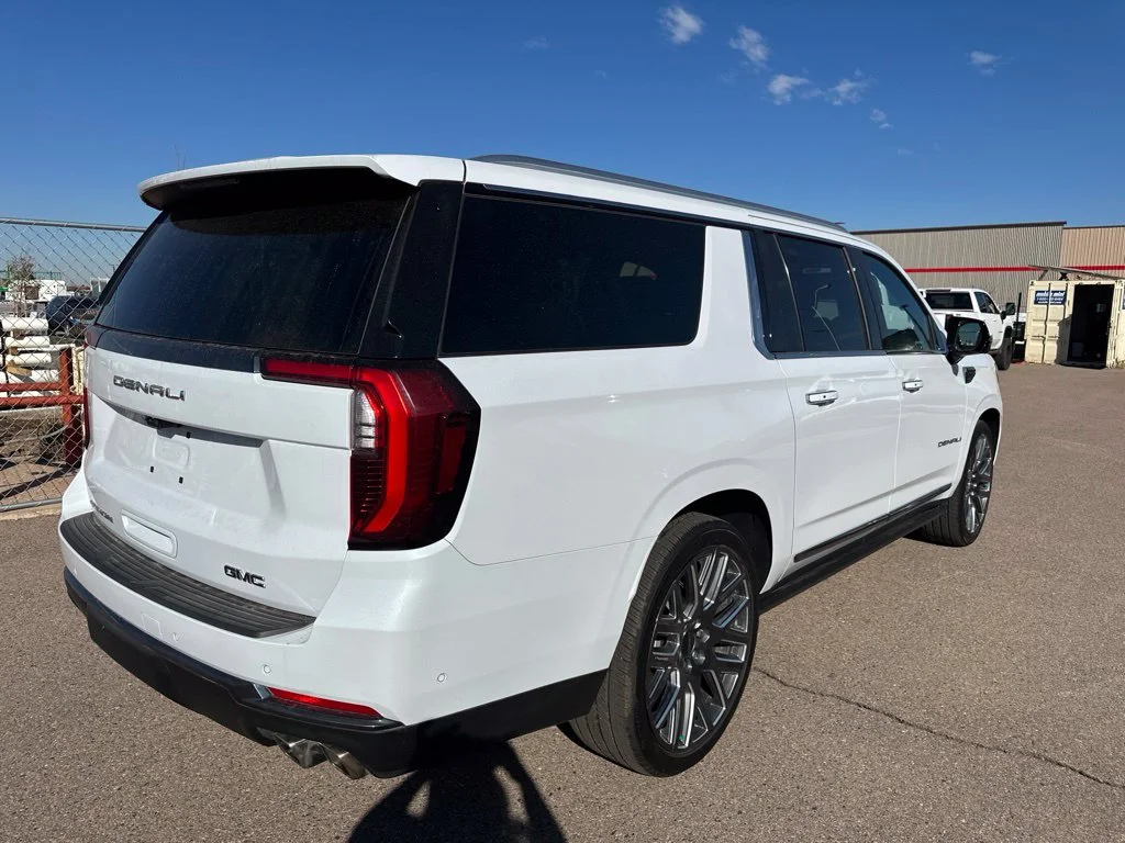 Used 2026 White GMC Denali Ultimate image 6