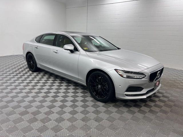 2018 Volvo S90 T6 Momentum AWD's photo