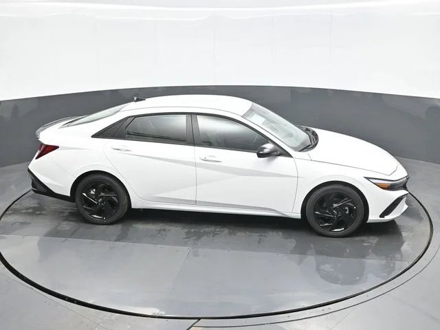 New 2026 White Hyundai SEL Sport image 16