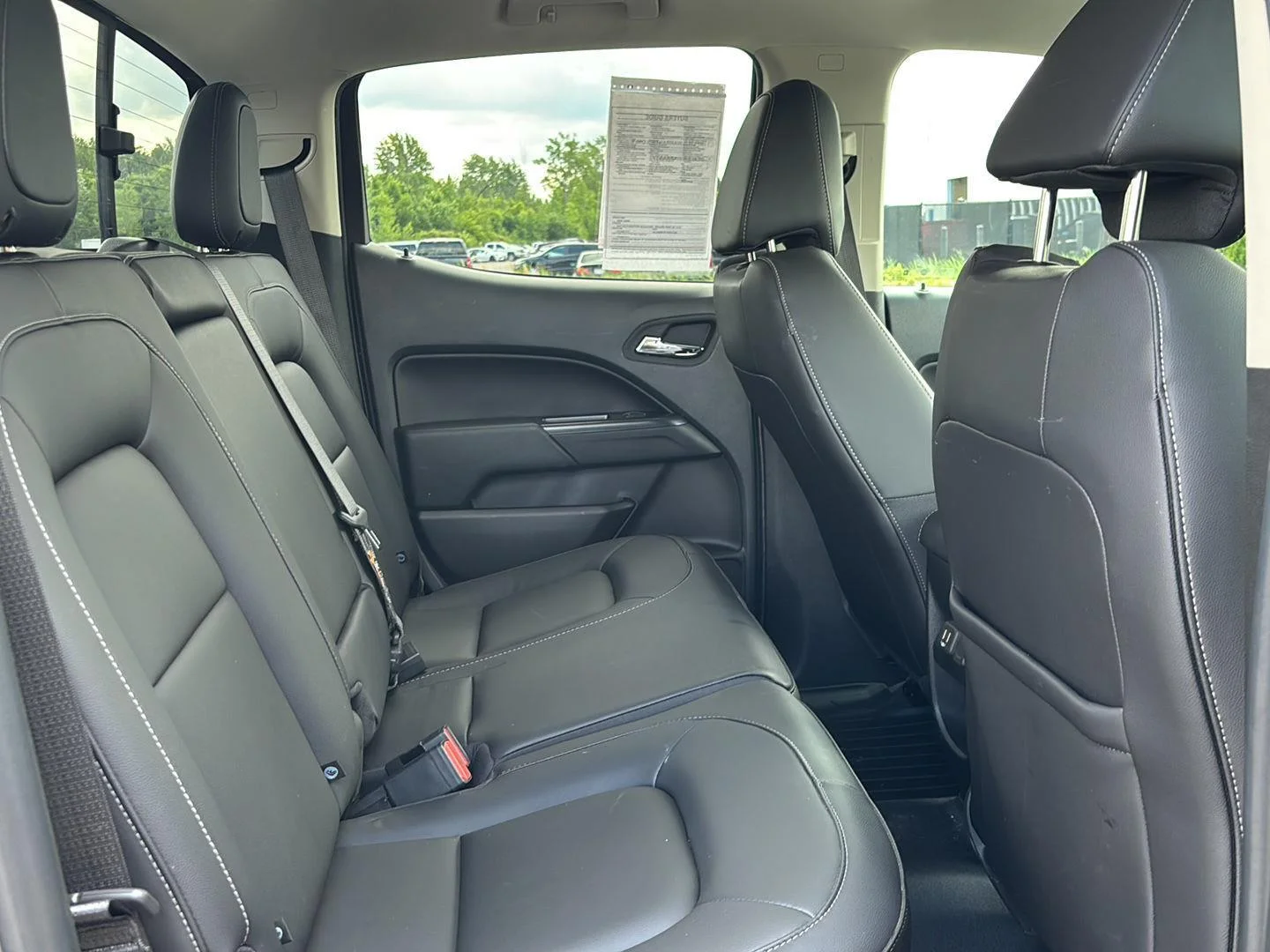 Used 2022 Black Chevrolet ZR2 image 32