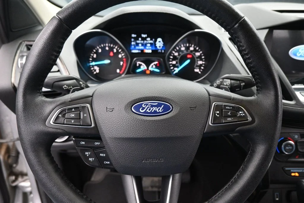 Used 2017 Silver Ford Titanium image 14