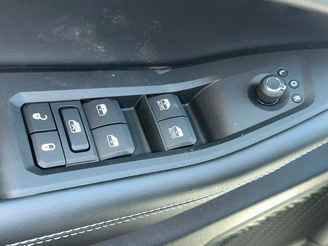 2025 Jeep Grand Cherokee Altitude - Photo 17
