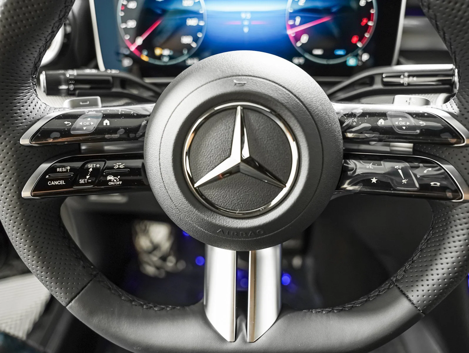 New 2027 Black Mercedes-Benz CLE 450 4MATIC® image 14